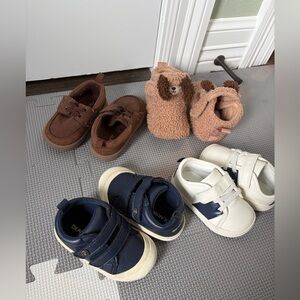 Toddler shoe bundle sz 4